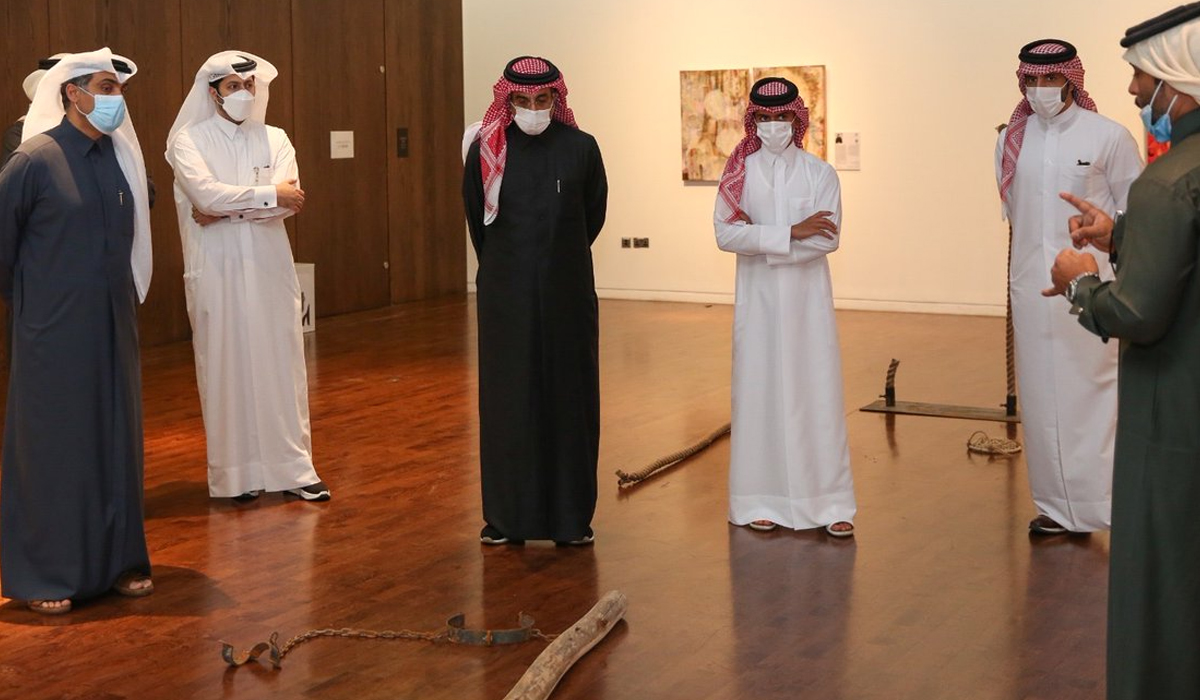 Minister of Labor Visits Art for Freedom Exhibition